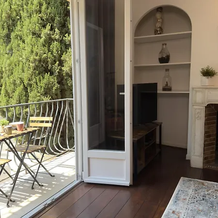 Le Peyrou - Elegant One-bedroom For Up To 4 Guests - Free Parking - Air Conditioning - Prime Center Location Montpellier
